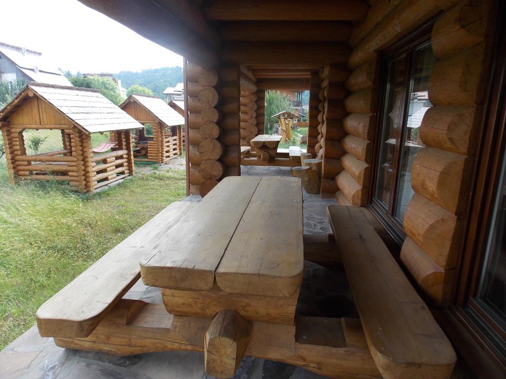 Vadul Lupilor Hotel Moisei Buitenkant foto