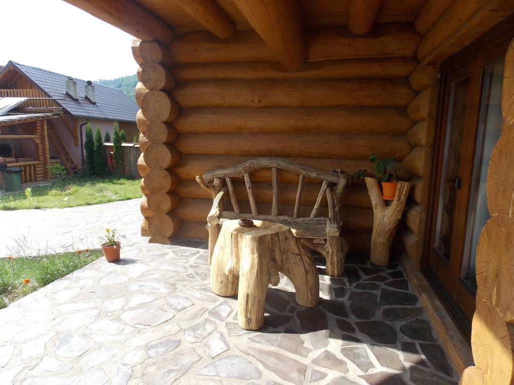 Vadul Lupilor Hotel Moisei Buitenkant foto