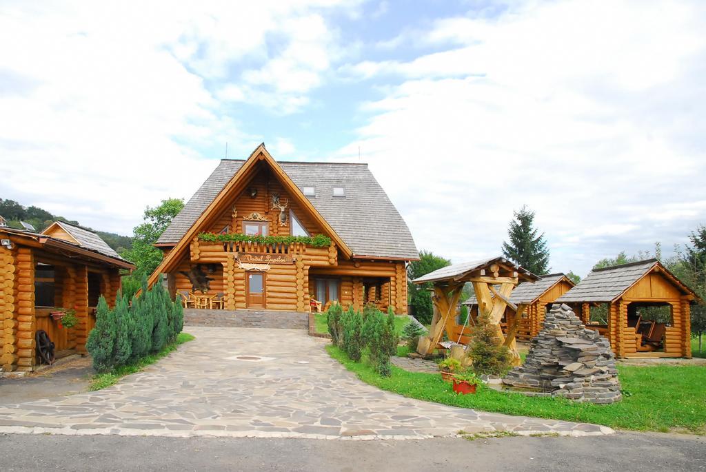 Vadul Lupilor Hotel Moisei Buitenkant foto