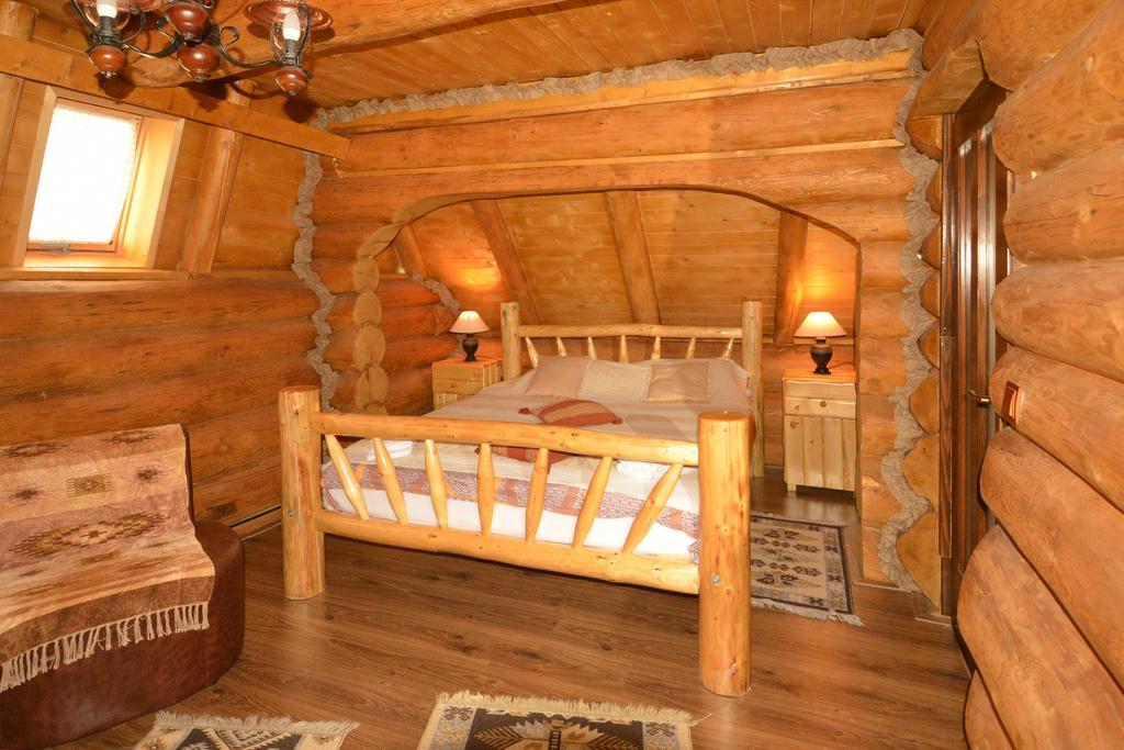 Vadul Lupilor Hotel Moisei Buitenkant foto